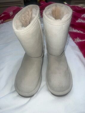 BearPaw Women's Mid-Calf Shearling-Lined Boots in Light Beige Size 8W